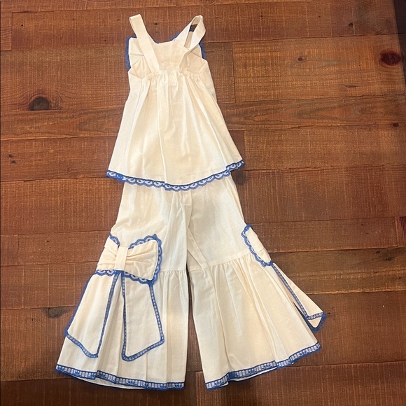 Two Piece Ruffle Outfit - Picture 4 of 5